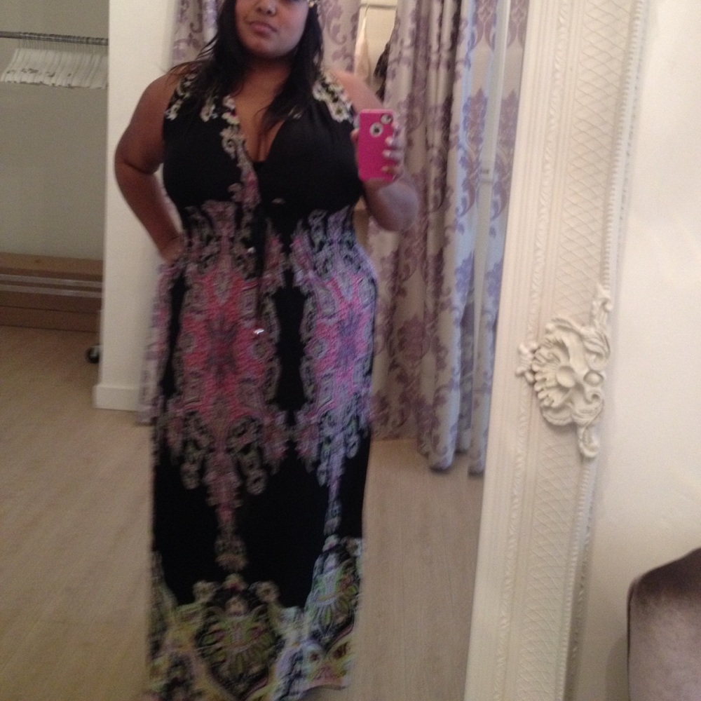 Patterned Maxi Dress - Picture 4 of 5